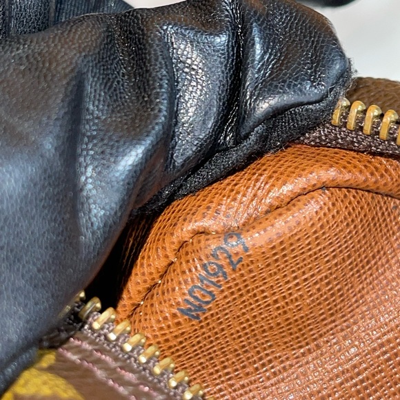 🌸NILE CROSSBODY SHOULDER BAG PURSE MONOGRAM - Picture 3 of 16